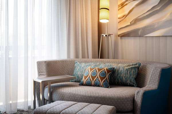  - Sonesta Select Hotel Laguna Hills - I-5, Exit 92