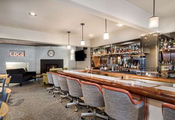 Bar - Best Western Portland West Beaverton Hotel