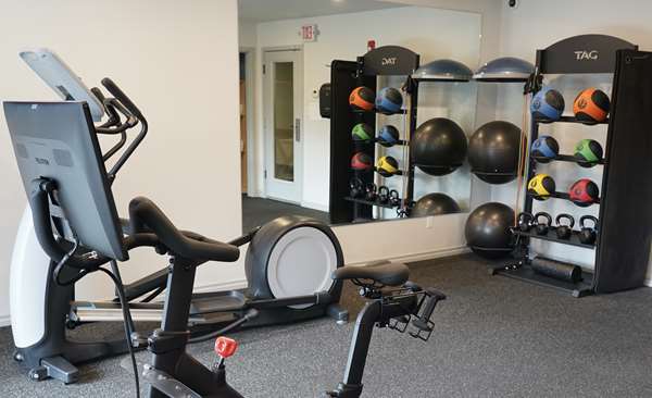 Fitness/ Exercise Room - Best Western Portland West Beaverton Hotel