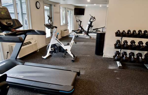 Fitness/ Exercise Room - Best Western Portland West Beaverton Hotel