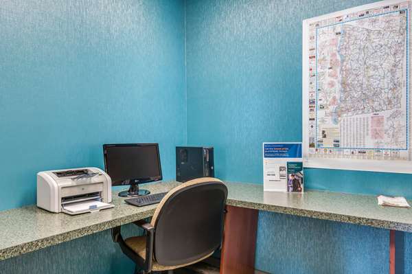 Conference Area - Quality Inn Poughkeepsie