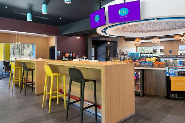 Restaurant - Tru by Hilton Hotel Cartersville