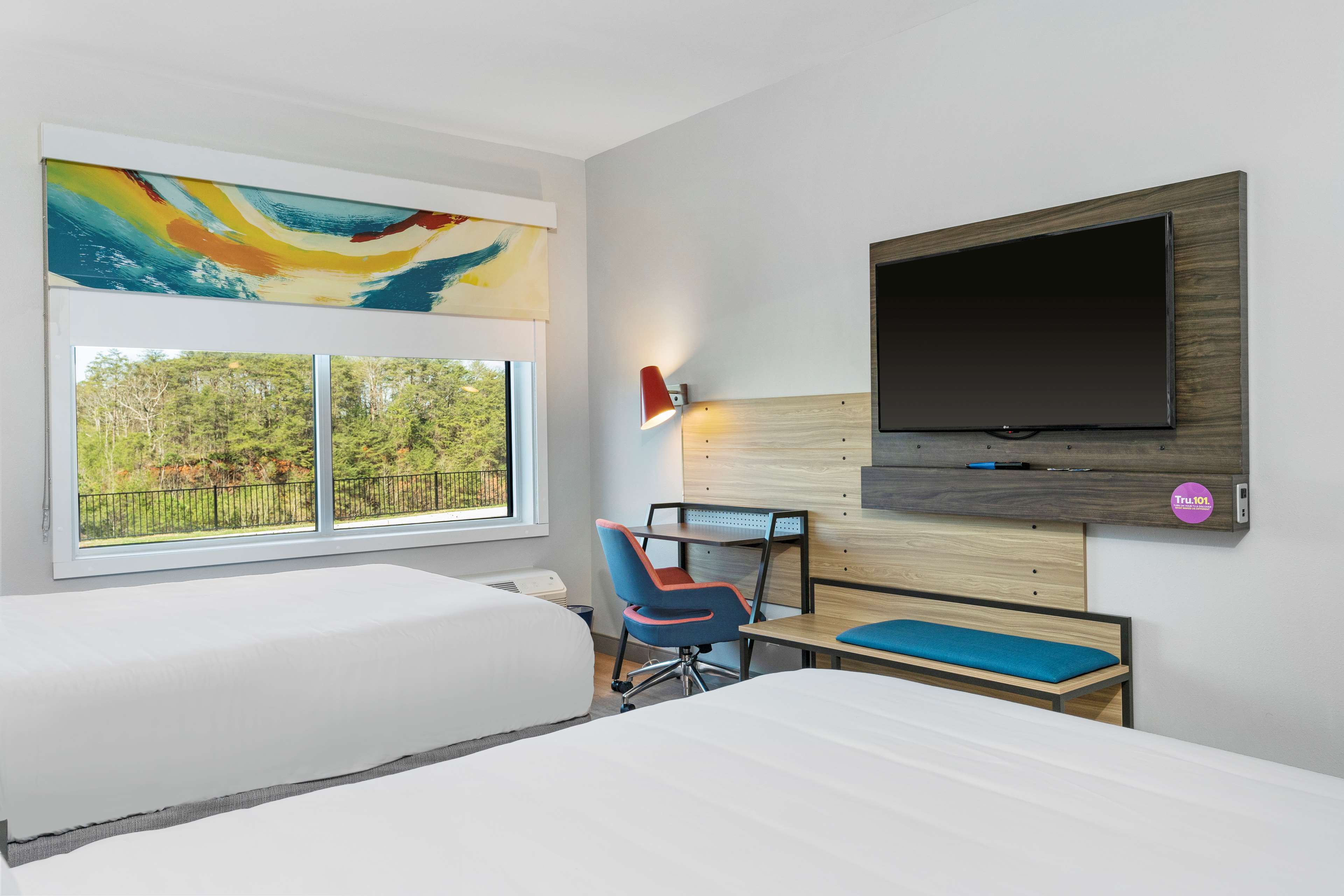 Tru By Hilton Cartersville, GA Room Type - 2 QUEEN ACCESSIBLE TUB