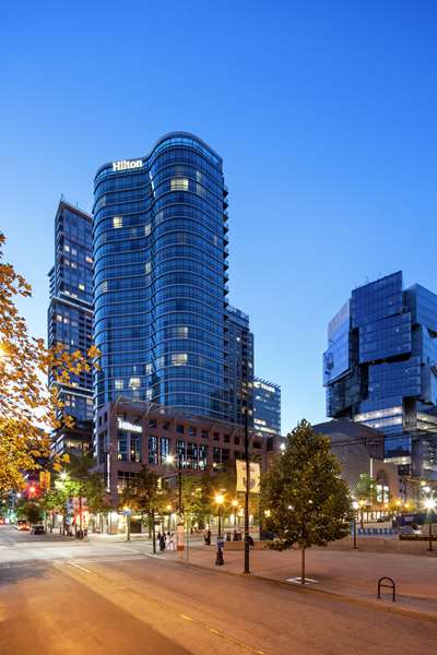 Exterior view - Hilton Hotel Downtown Vancouver