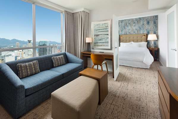  - Hilton Hotel Downtown Vancouver