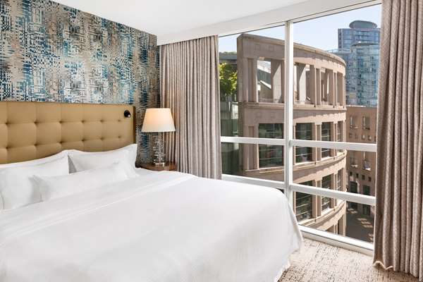  - Hilton Hotel Downtown Vancouver