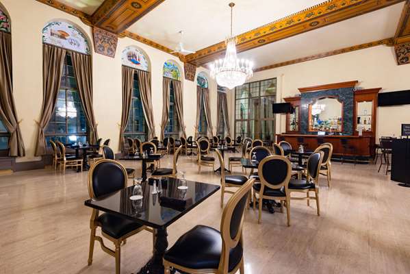 Bar - Americus Hotel Allentown