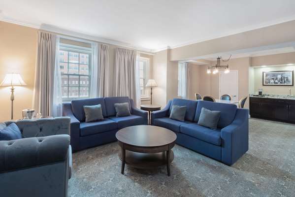 Suite - Americus Hotel Allentown