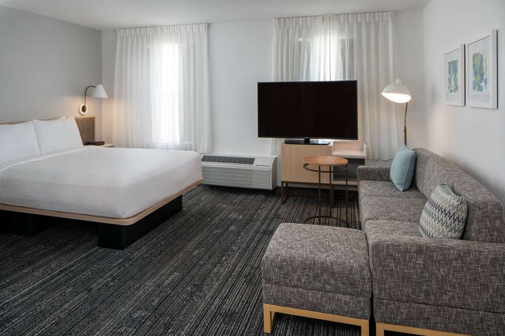 SONESTA SIMPLY SUITES FALLS CH-guestroom-Guest Room,Suite,On-Site.jpg