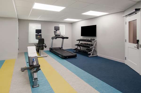 Fitness/ Exercise Room - Sonesta Simply Suites Falls Church