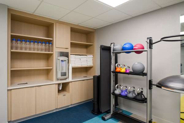 Fitness/ Exercise Room - Sonesta Simply Suites Falls Church