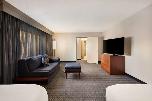 Suite - Sonesta Select Hotel Airport San Jose