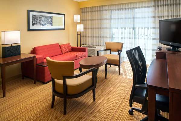 Suite - Sonesta Select Hotel Mayo Clinic Scottsdale