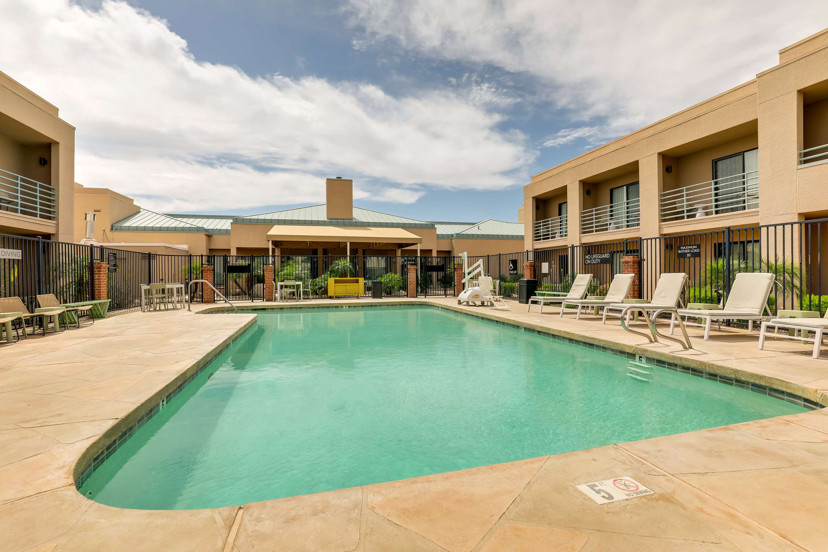 Outdoor Pool 3