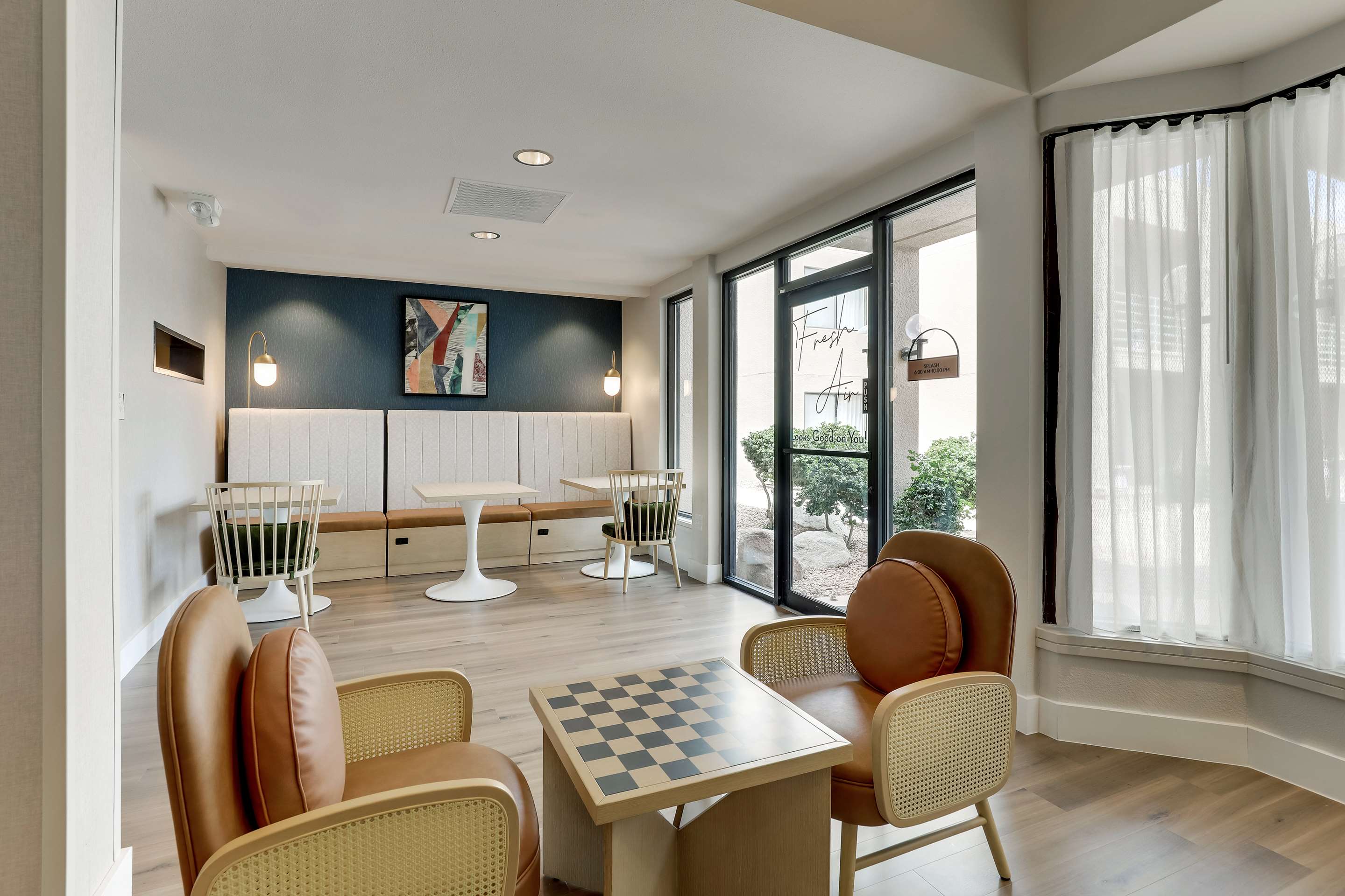 The Lobby Lounge