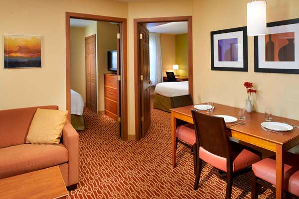 Suite - Sonesta Simply Suites Novi - I-96, Exit 162
