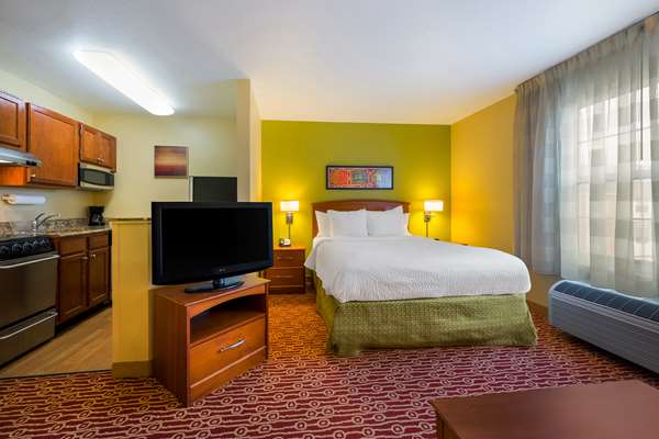 Suite - Sonesta Simply Suites Novi - I-96, Exit 162