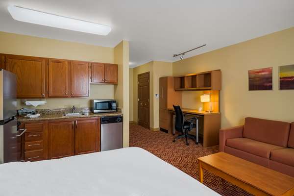 Suite - Sonesta Simply Suites Novi - I-96, Exit 162