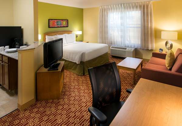 Suite - Sonesta Simply Suites Novi - I-96, Exit 162