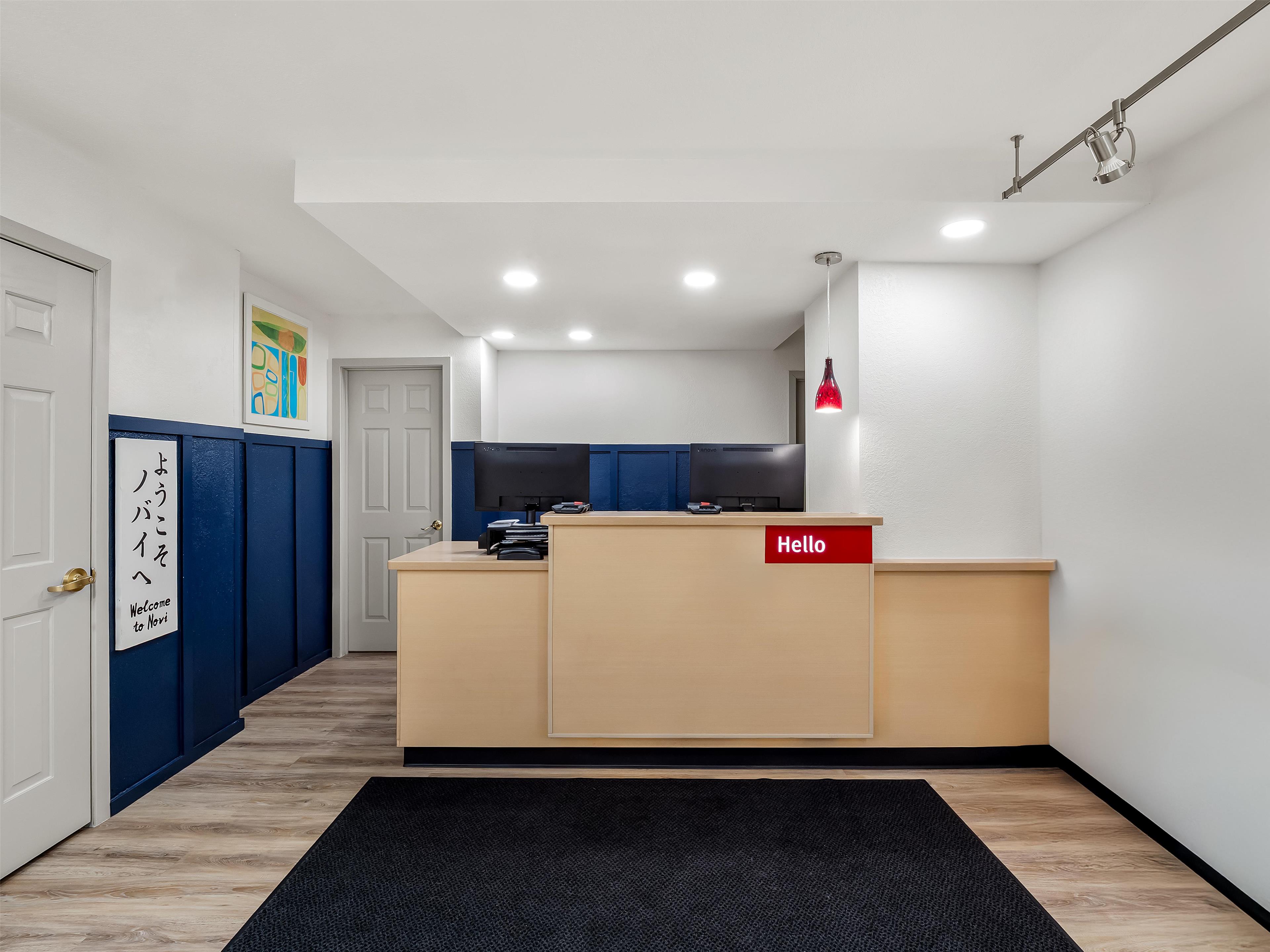 Lobby / Reception | Sonesta Simply Suites Detroit Novi