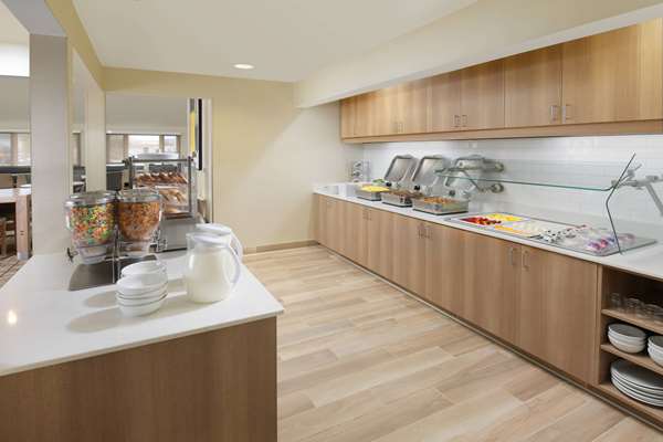 Amenities - Sonesta ES Suites Albuquerque - I-40, Exit 160