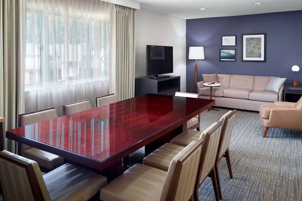 Suite - Sonesta ES Suites Windward Alpharetta