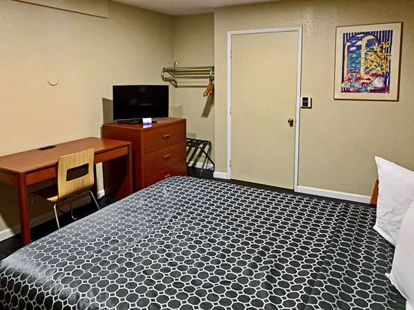  - Rodeway Inn University Sacramento