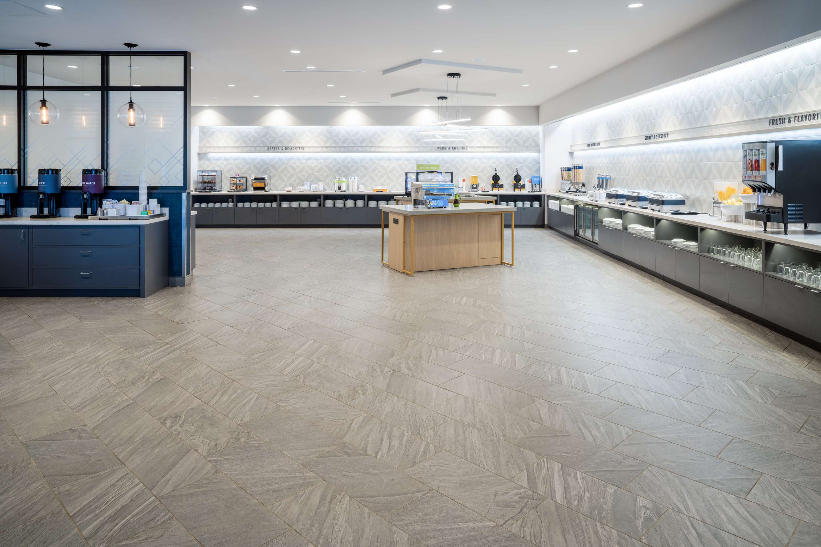 Breakfast Area | Tru by Hilton North Little Rock