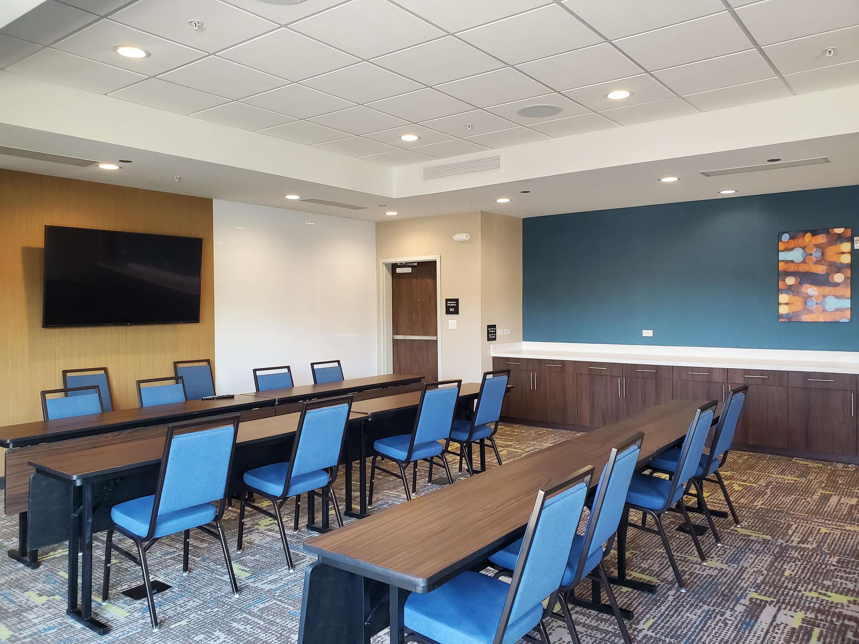 Meeting Room | Hampton Inn Redmond Bend Airport