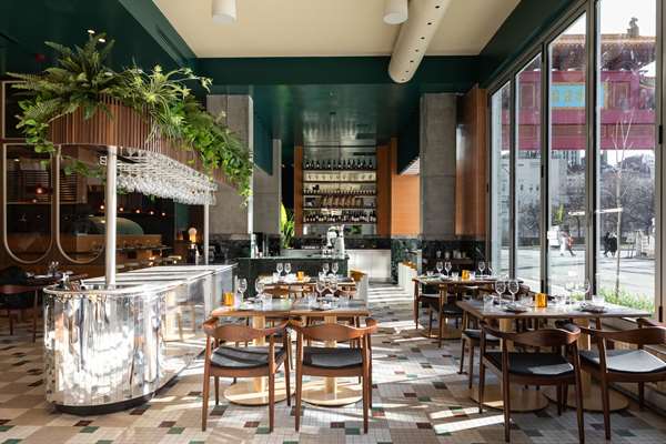 Restaurant - Hampton Inn Downtown Montreal