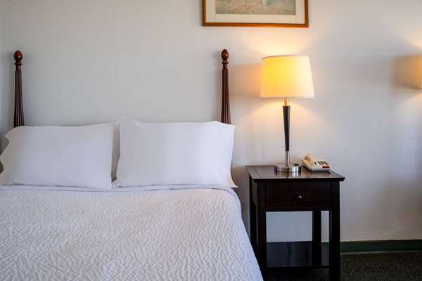  - Thriftlodge North Regina