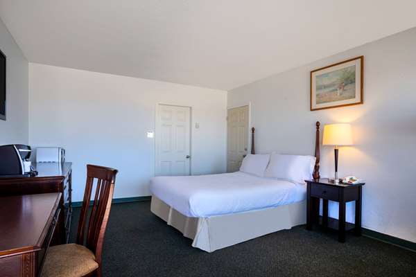  - Thriftlodge North Regina