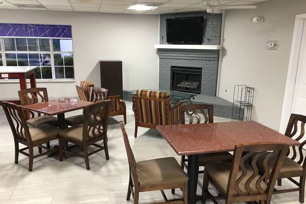 Amenities - Baymont Inn & Suites Adairsville - I-75, Exit 306