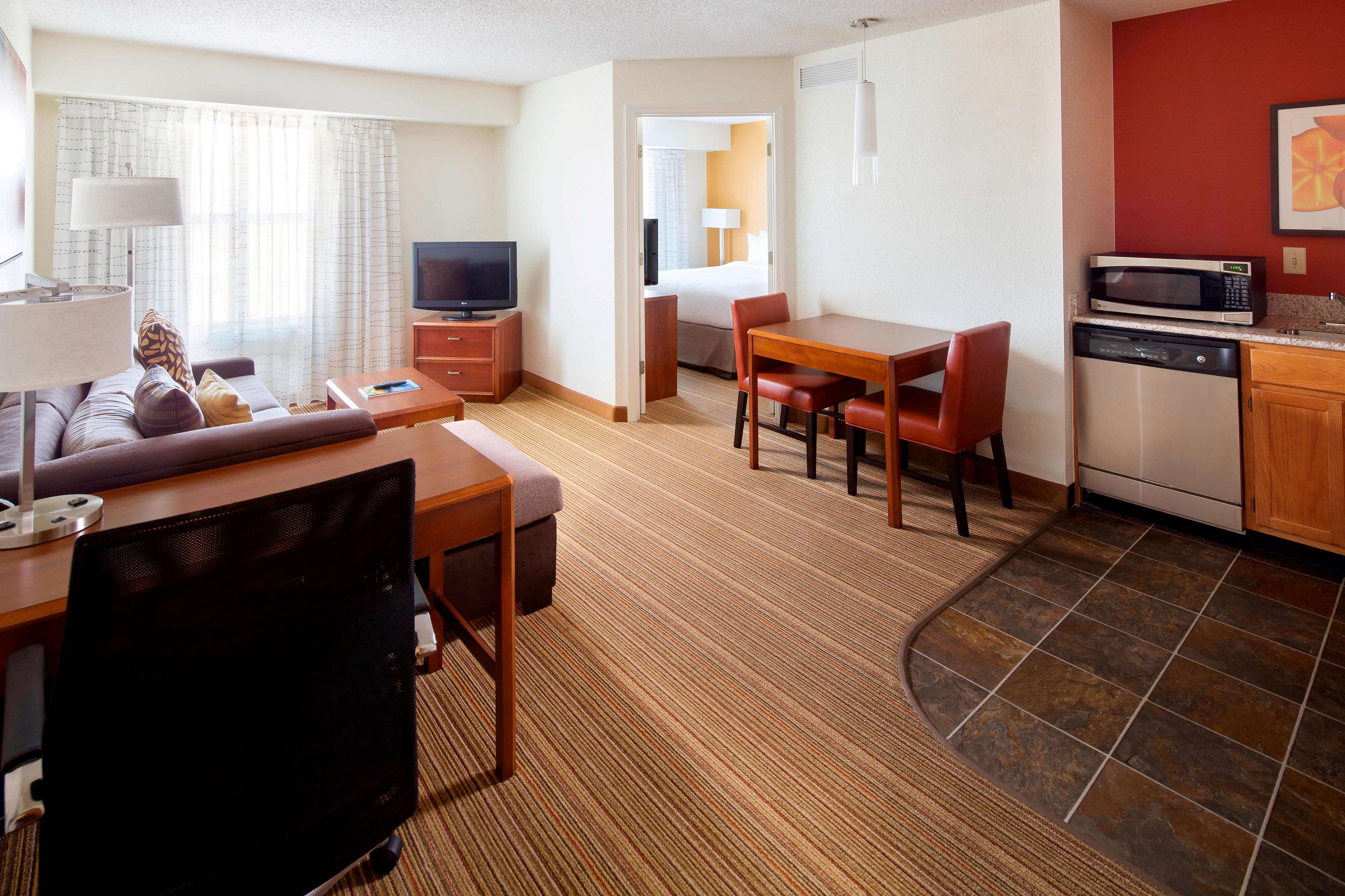 One Bedroom Suite - Queen image