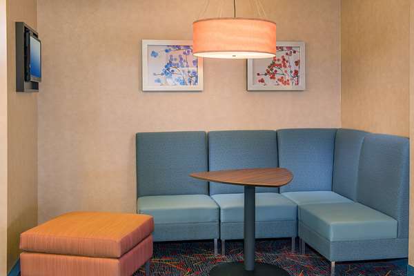 Conference Area - Sonesta ES Suites Charlottesville