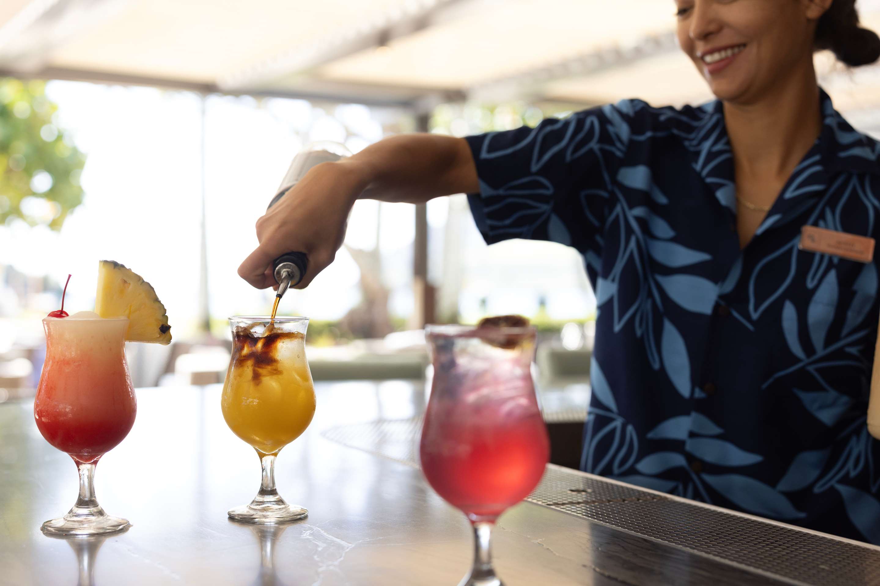 TRS Kauai Dining Kai's Bar Tropical Drinks Bartender | The Royal Sonesta Kaua'i Resort Lihue