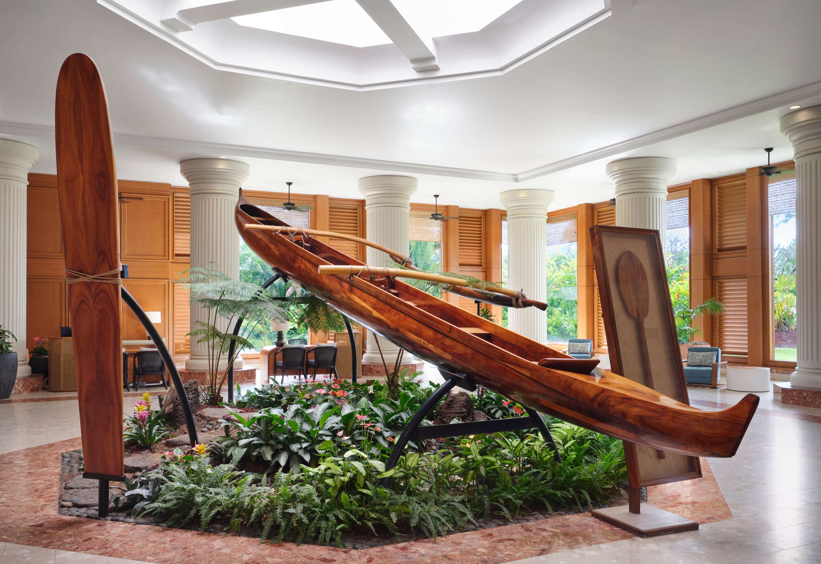 TRS Kauai Lobby Canoe Art | The Royal Sonesta Kaua'i Resort Lihue