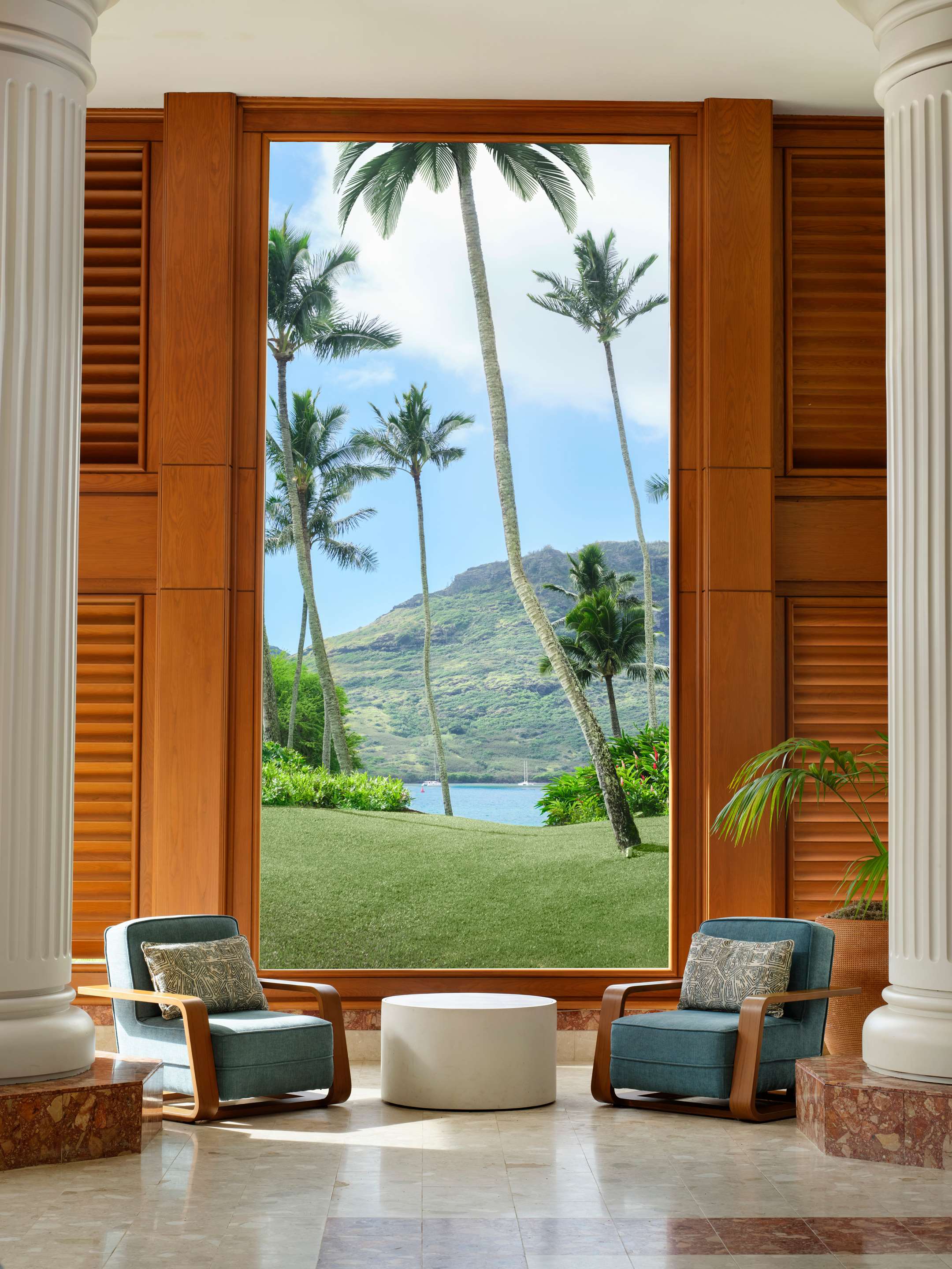TRS Kauai Lobby Seating Area | The Royal Sonesta Kaua'i Resort Lihue