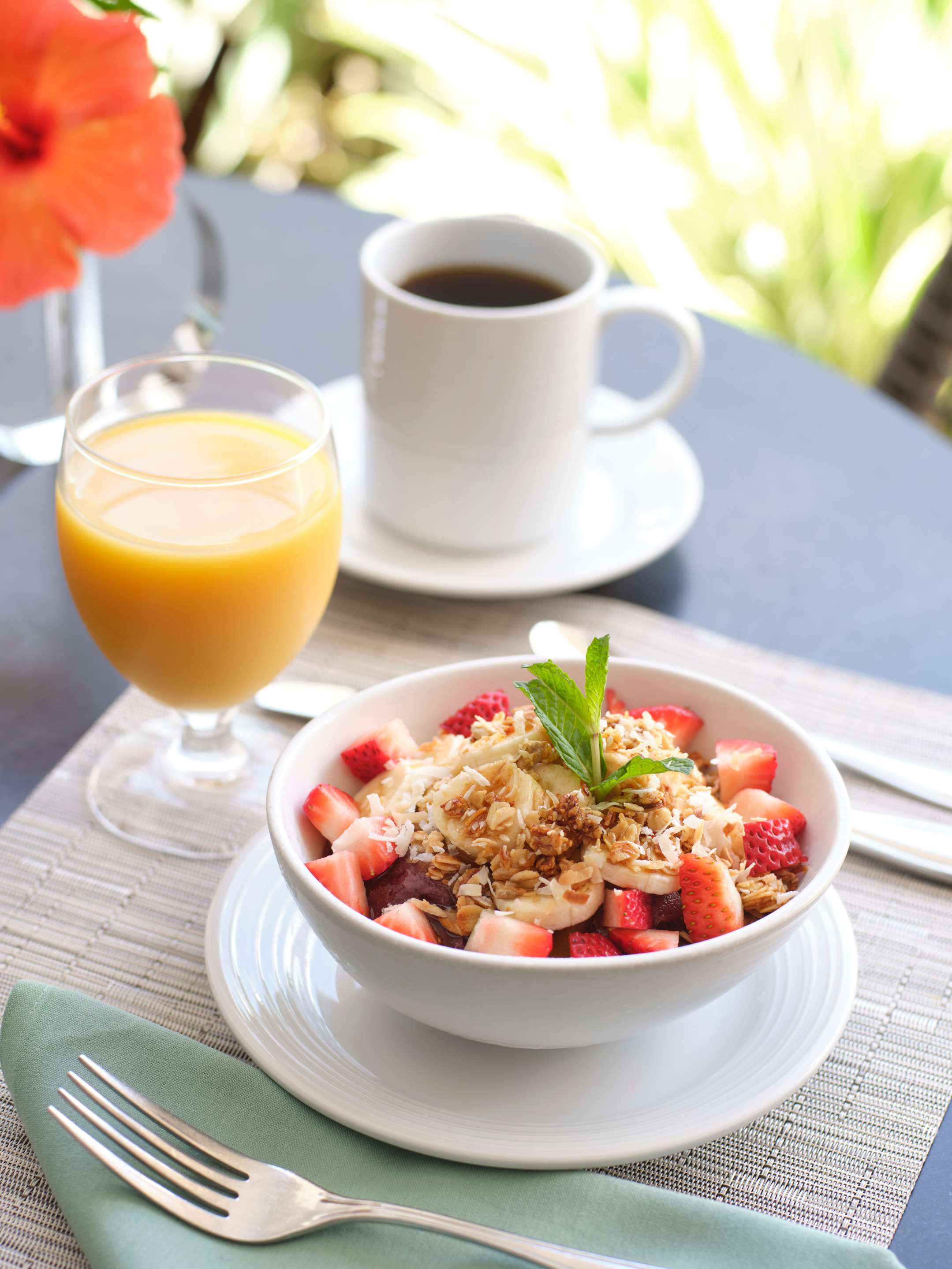 TRS Kauai Dining Kukui's Restaurant Breakfast Acai Bowl | The Royal Sonesta Kaua'i Resort Lihue
