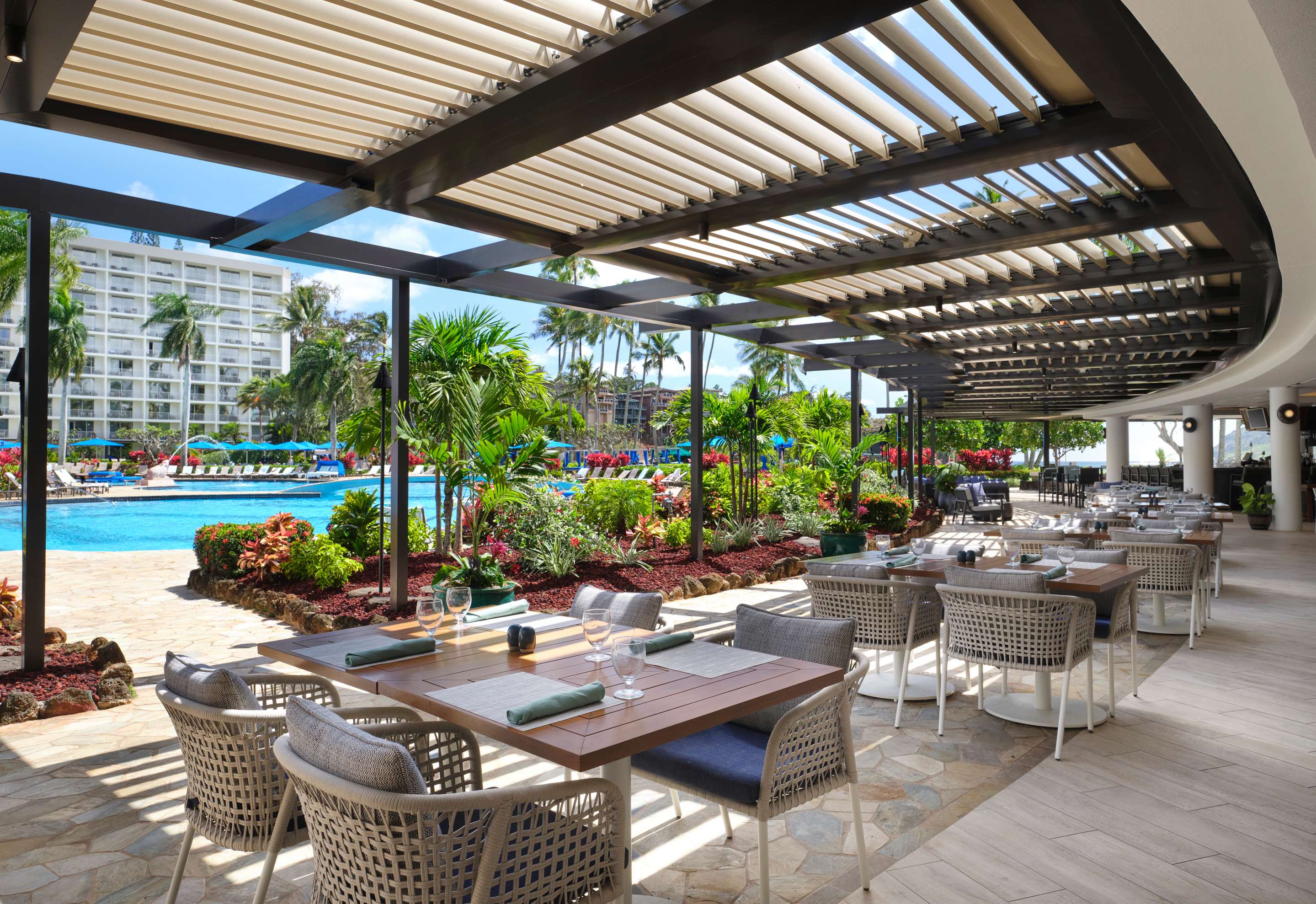TRS Kauai Dining Outdoor Kukui's Restaurant | The Royal Sonesta Kaua'i Resort Lihue