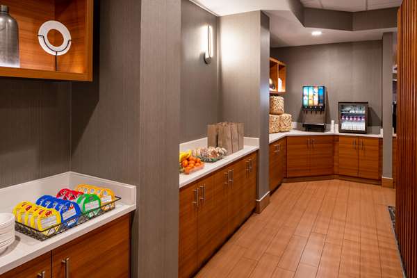 Amenities - Sonesta Select Hotel Airport Nashville - I-40, Exit 216