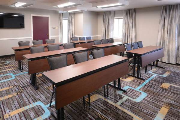  - Sonesta ES Suites Market Center Dallas - I-35, Exit 433B