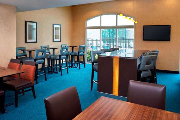 Amenities - Sonesta ES Suites Warren