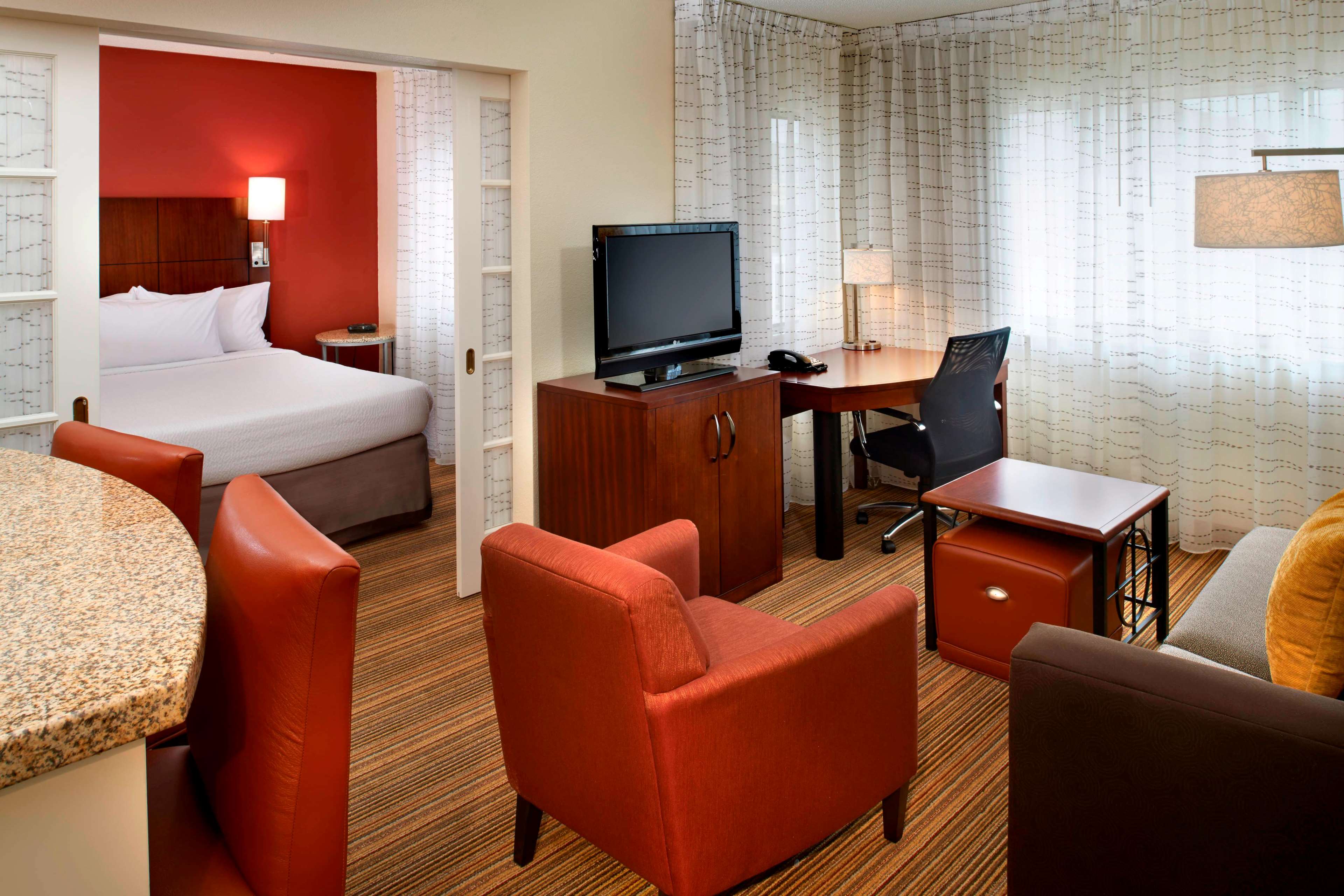 One Bedroom Executive Suite - Queen image