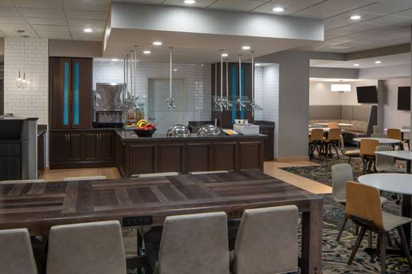 Amenities - Sonesta ES Suites Convention Center New Orleans