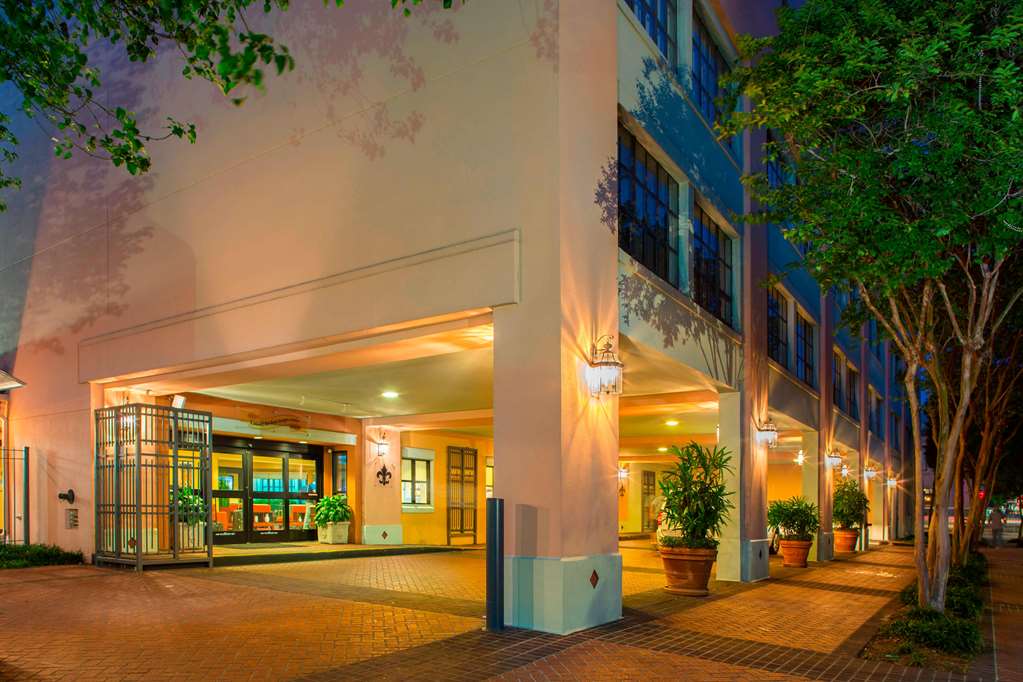 Sonesta ES Suites NO Convention Center