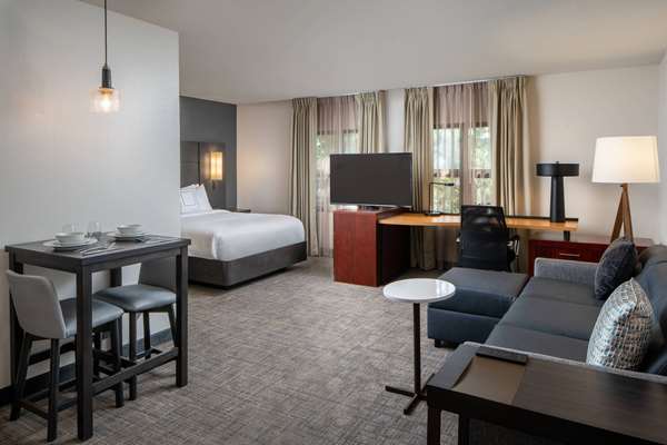 Suite - Sonesta ES Suites Convention Center New Orleans