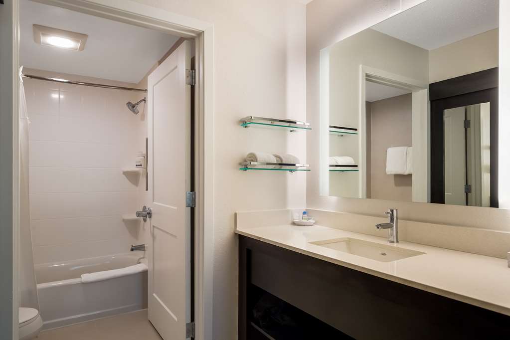 SONESTA ES SUITES MORRIS PLAIN-guestroom-Guest Room,Bathroom,Accessibility,On-Site.jpg