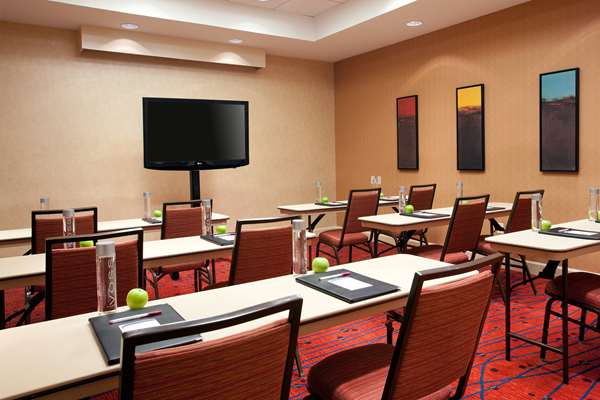  - Sonesta ES Suites Alamo San Antonio - I-37, Exit 141