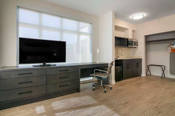  - Quality Inn Nanaimo